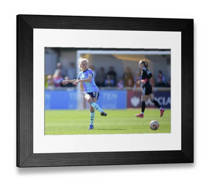 Framed Print : Crystal Palace v Arsenal FC - Barclays Women's Super League Crystal Palace v Arsenal FC - Barclays Women's Super League