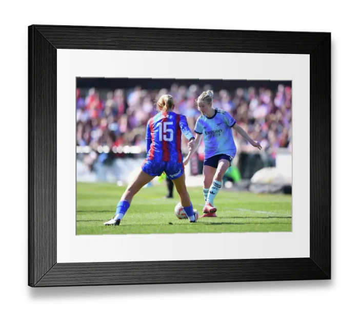 Framed Print : Crystal Palace v Arsenal FC - Barclays Women's Super League Crystal Palace v Arsenal FC - Barclays Women's Super League