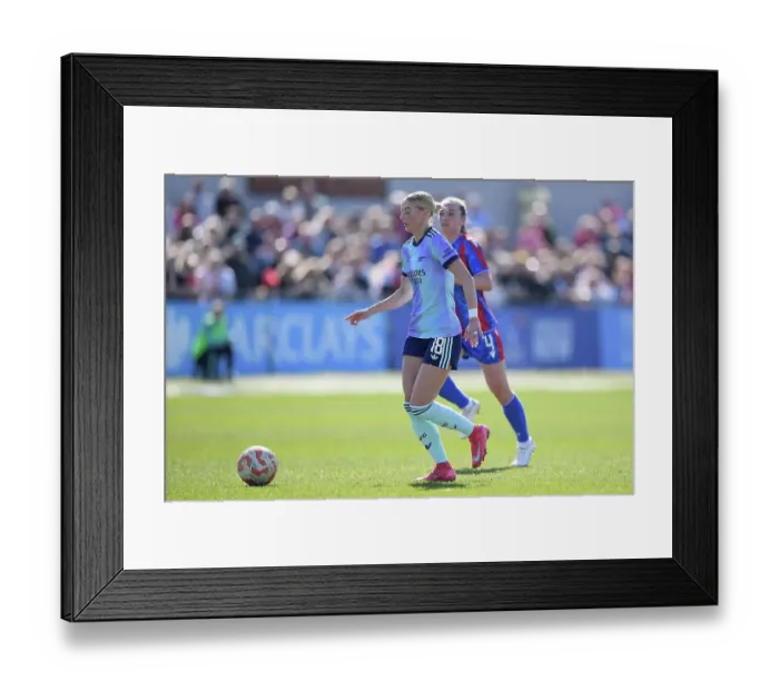 Framed Print : Crystal Palace v Arsenal FC - Barclays Women's Super League Crystal Palace v Arsenal FC - Barclays Women's Super League