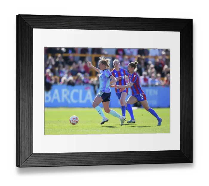 Framed Print : Crystal Palace v Arsenal FC - Barclays Women's Super League Crystal Palace v Arsenal FC - Barclays Women's Super League