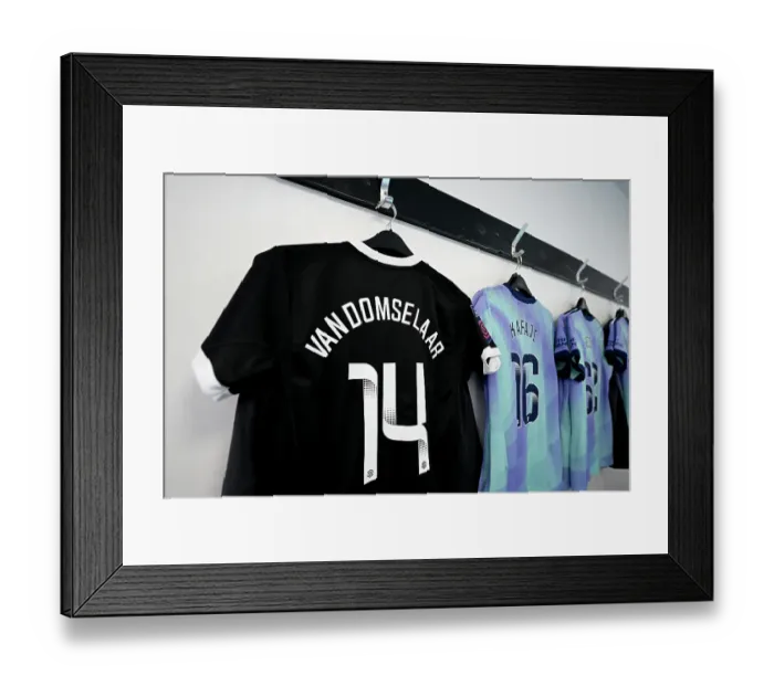 Framed Print : Crystal Palace v Arsenal FC - Barclays Women's Super League Crystal Palace v Arsenal FC - Barclays Women's Super League