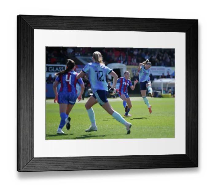 Framed Print : Crystal Palace v Arsenal FC - Barclays Women's Super League Crystal Palace v Arsenal FC - Barclays Women's Super League