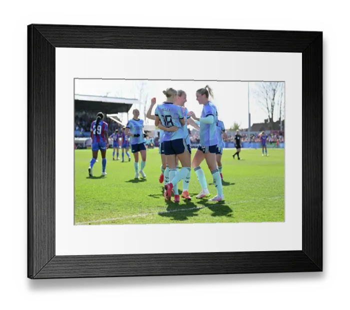 Framed Print : Crystal Palace v Arsenal FC - Barclays Women's Super League Crystal Palace v Arsenal FC - Barclays Women's Super League