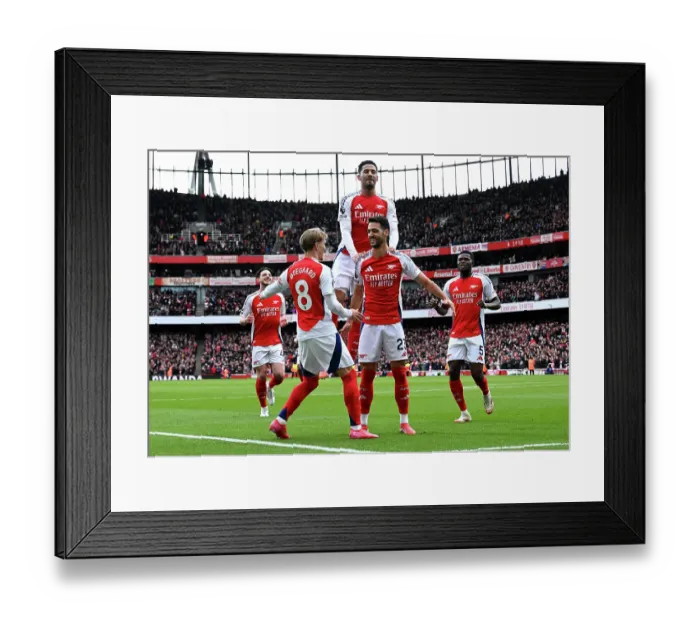 Framed Print : Arsenal FC v Chelsea FC - Premier League
