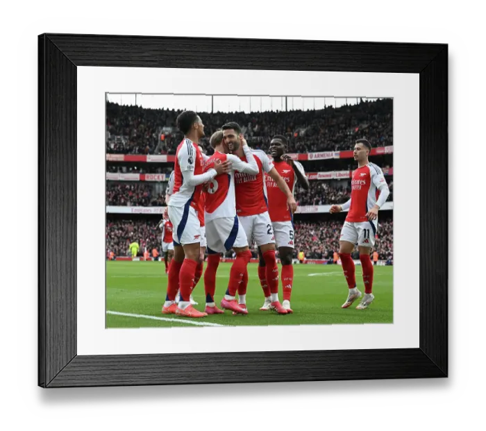 Framed Print : Arsenal FC v Chelsea FC - Premier League