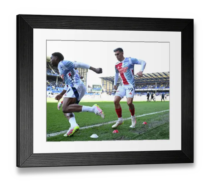 Framed Print : Everton FC v Arsenal FC - Premier League
