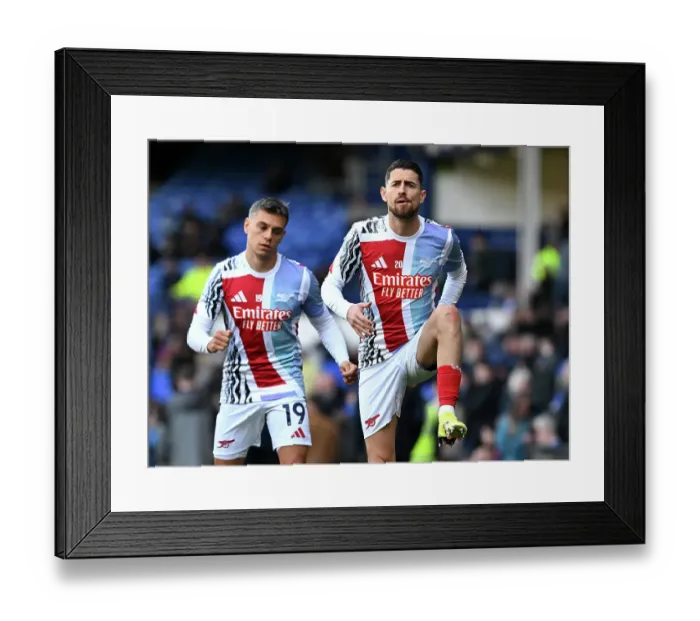 Framed Print : Everton FC v Arsenal FC - Premier League