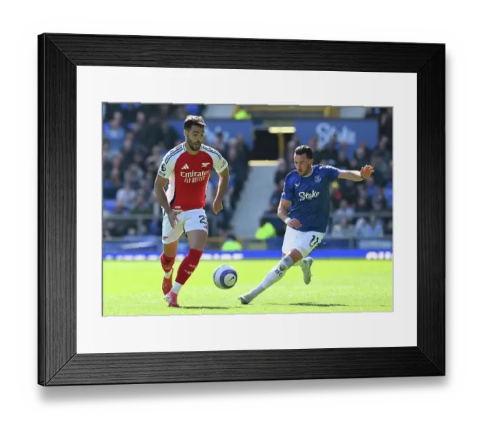 Framed Print : Everton FC v Arsenal FC - Premier League Framed Print : Everton FC v Arsenal FC - Premier League