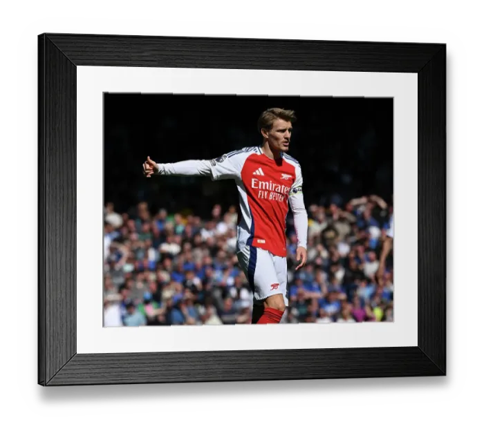 Framed Print : Everton FC v Arsenal FC - Premier League