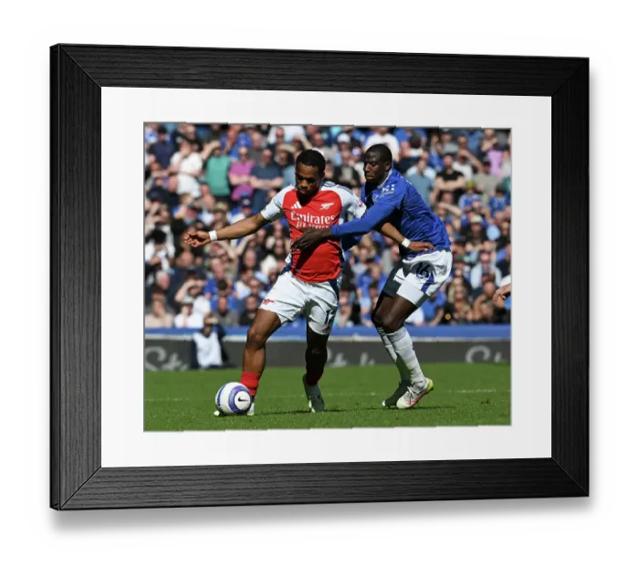 Framed Print : Everton FC v Arsenal FC - Premier League