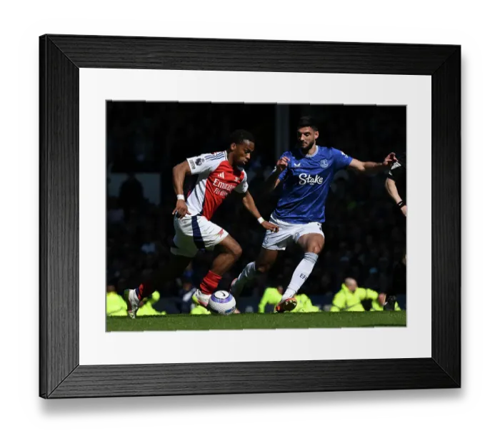 Framed Print : Everton FC v Arsenal FC - Premier League