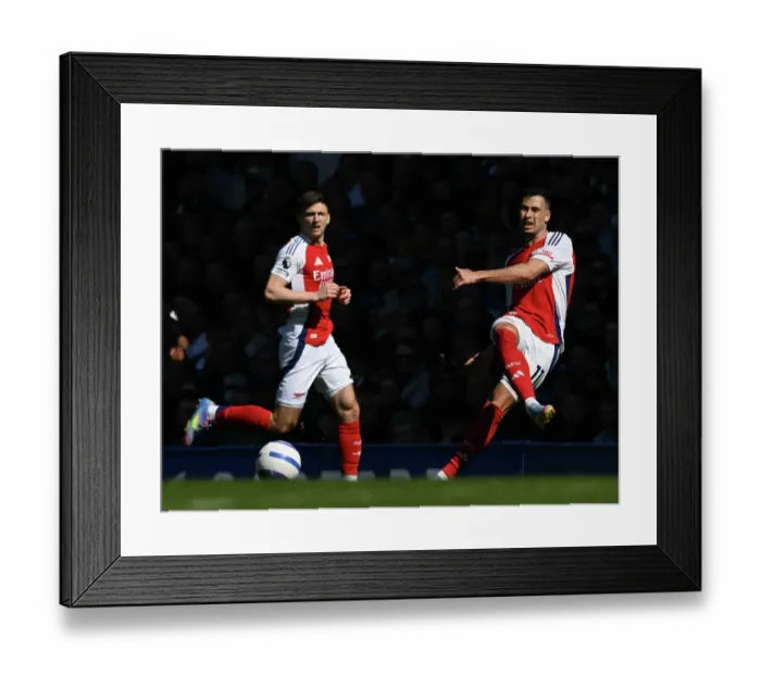 Framed Print : Everton FC v Arsenal FC - Premier League