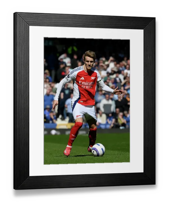 Framed Print : Everton FC v Arsenal FC - Premier League Framed Print : Everton FC v Arsenal FC - Premier League