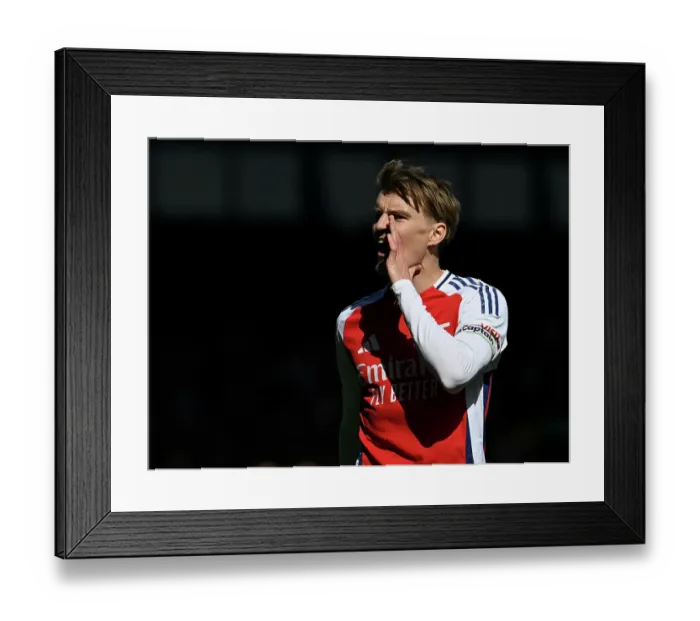 Framed Print : Everton FC v Arsenal FC - Premier League