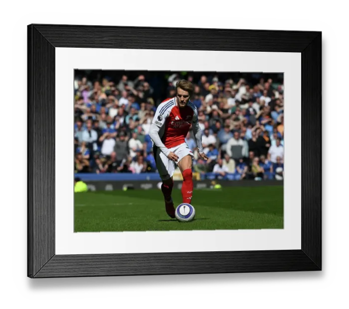 Framed Print : Everton FC v Arsenal FC - Premier League