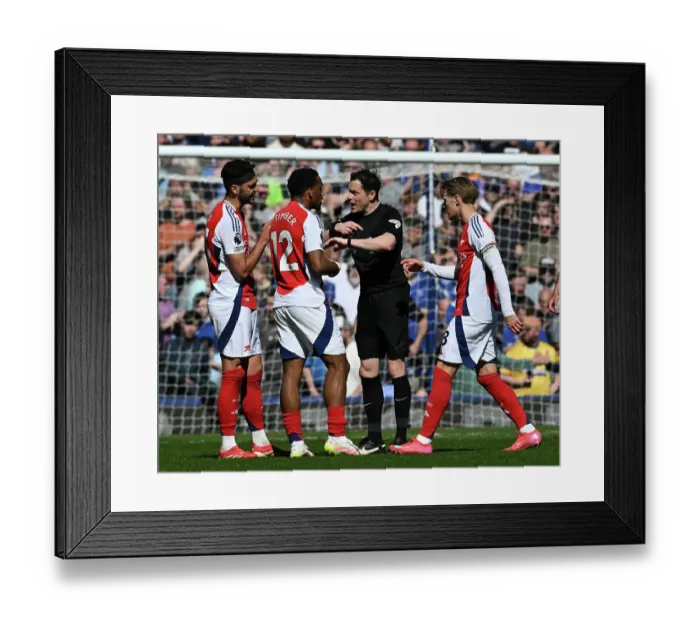 Framed Print : Everton FC v Arsenal FC - Premier League Framed Print : Everton FC v Arsenal FC - Premier League