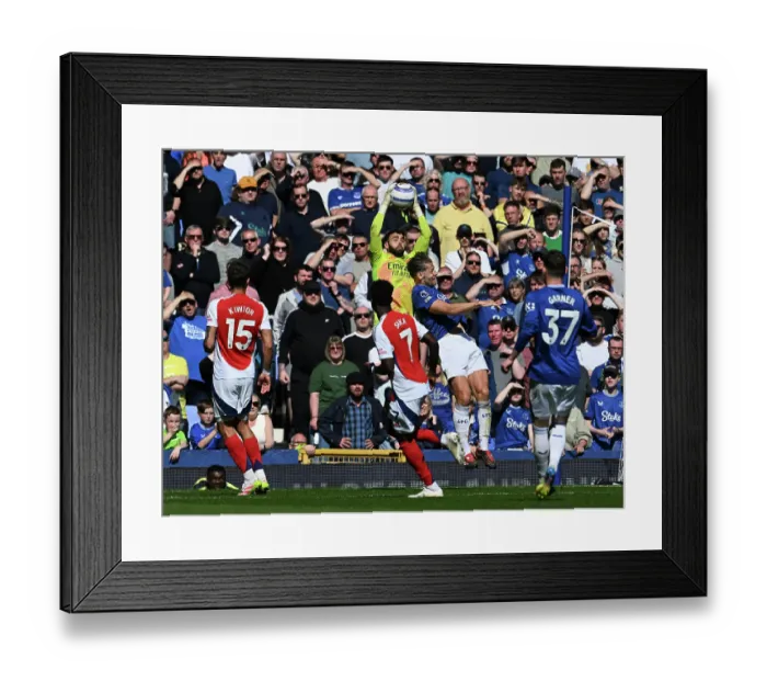 Framed Print : Everton FC v Arsenal FC - Premier League