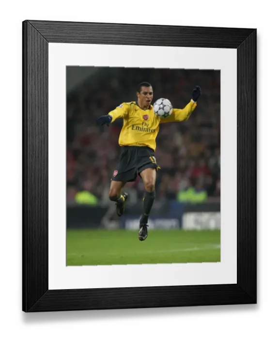 Framed Print : Gilberto's Glory: Arsenal's 1-0 Victory Over PSV Eindhoven in the UEFA Champions League, 2007