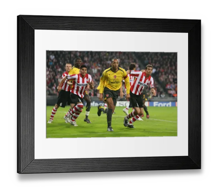 Framed Print : Thierry Henry (Arsenal) Phillip Cocu and Carlos Salcidio (PSV)