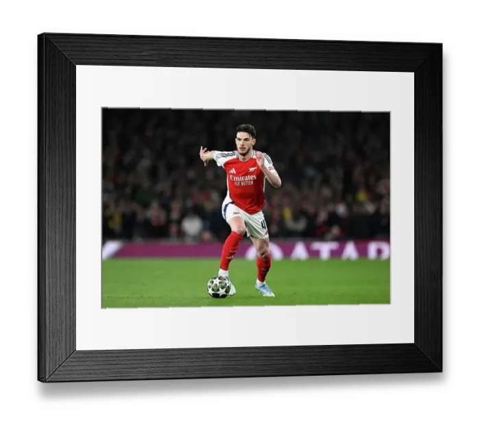 Framed Print : Arsenal FC v Real Madrid C.F. - UEFA Champions League 2024 / 25 Quarter Final First Leg