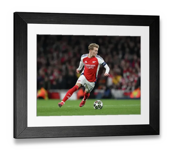 Framed Print : Arsenal FC v Real Madrid C.F. - UEFA Champions League 2024 / 25 Quarter Final First Leg