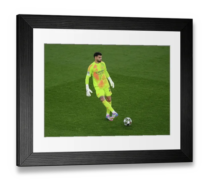 Framed Print : Arsenal FC v Real Madrid C.F. - UEFA Champions League 2024 / 25 Quarter Final First Leg