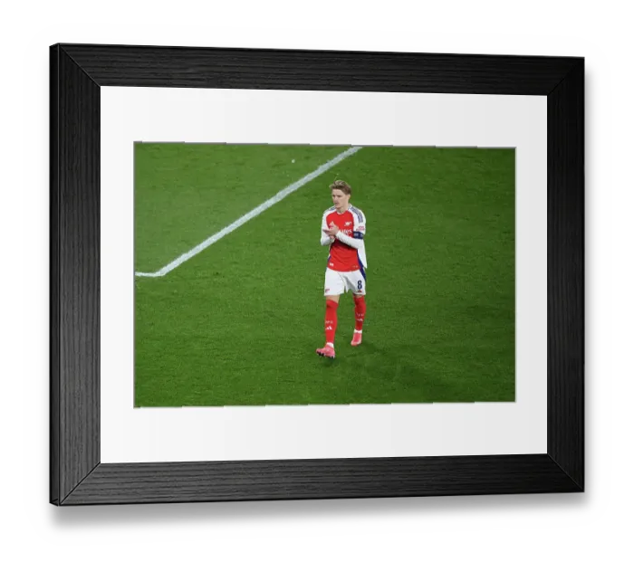 Framed Print : Arsenal FC v Real Madrid C.F. - UEFA Champions League 2024 / 25 Quarter Final First Leg