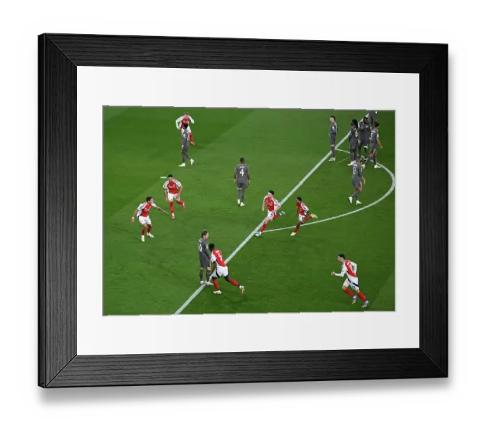 Framed Print : Arsenal FC v Real Madrid C.F. - UEFA Champions League 2024 / 25 Quarter Final First Leg