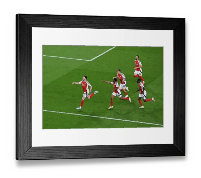 Framed Print : Arsenal FC v Real Madrid C.F. - UEFA Champions League 2024 / 25 Quarter Final First Leg Framed Print : Arsenal FC v Real Madrid C.F. - UEFA Champions League 2024 / 25 Quarter Final First Leg