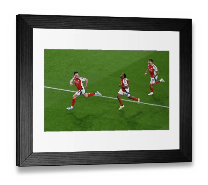 Framed Print : Arsenal FC v Real Madrid C.F. - UEFA Champions League 2024 / 25 Quarter Final First Leg
