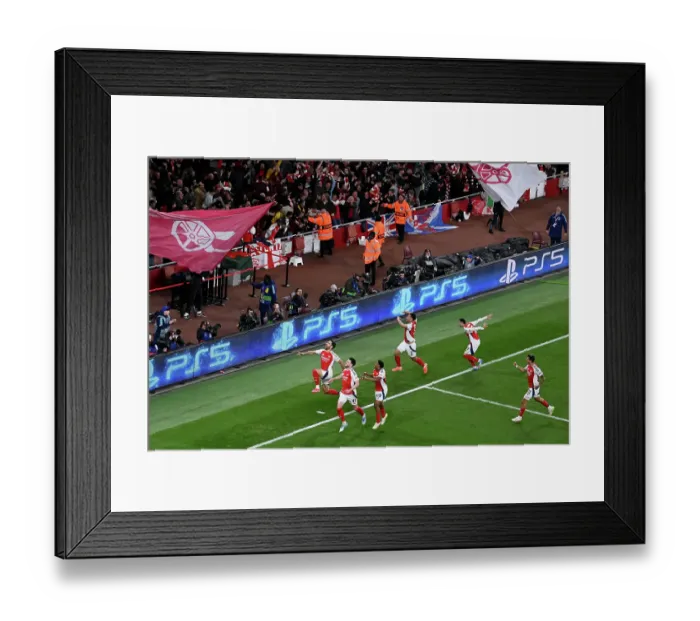 Framed Print : Arsenal FC v Real Madrid C.F. - UEFA Champions League 2024 / 25 Quarter Final First Leg Framed Print : Arsenal FC v Real Madrid C.F. - UEFA Champions League 2024 / 25 Quarter Final First Leg