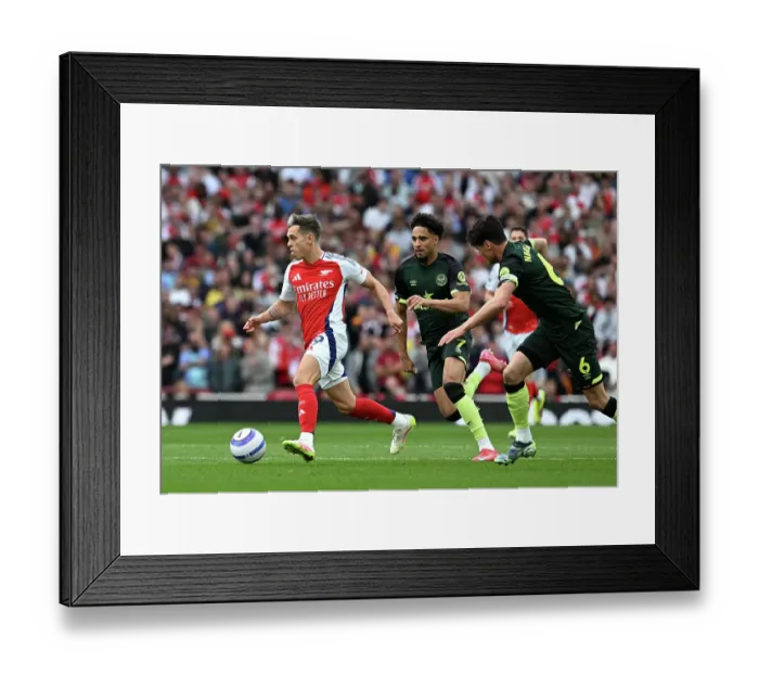 Framed Print : Arsenal FC v Brentford FC - Premier League Framed Print : Arsenal FC v Brentford FC - Premier League