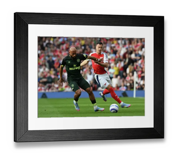 Framed Print : Arsenal FC v Brentford FC - Premier League
