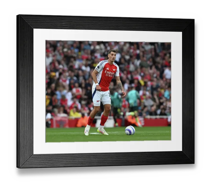 Framed Print : Arsenal FC v Brentford FC - Premier League