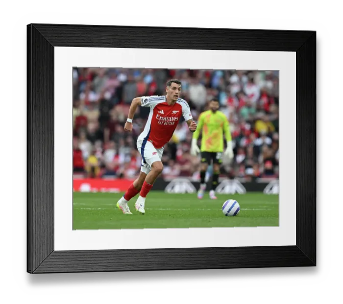 Framed Print : Arsenal FC v Brentford FC - Premier League Framed Print : Arsenal FC v Brentford FC - Premier League
