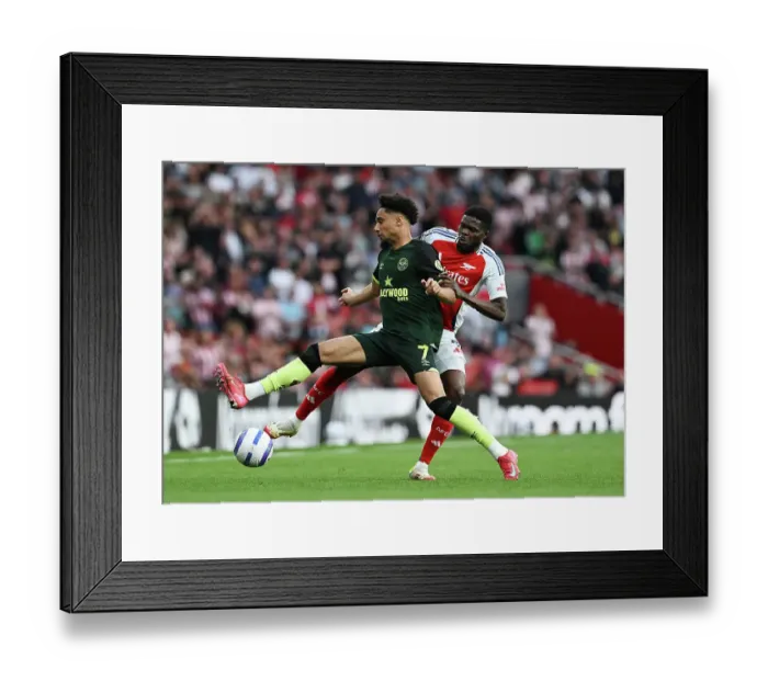 Framed Print : Arsenal FC v Brentford FC - Premier League Framed Print : Arsenal FC v Brentford FC - Premier League