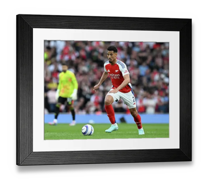 Framed Print : Arsenal FC v Brentford FC - Premier League