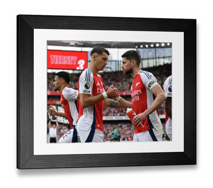 Framed Print : Arsenal FC v Brentford FC - Premier League