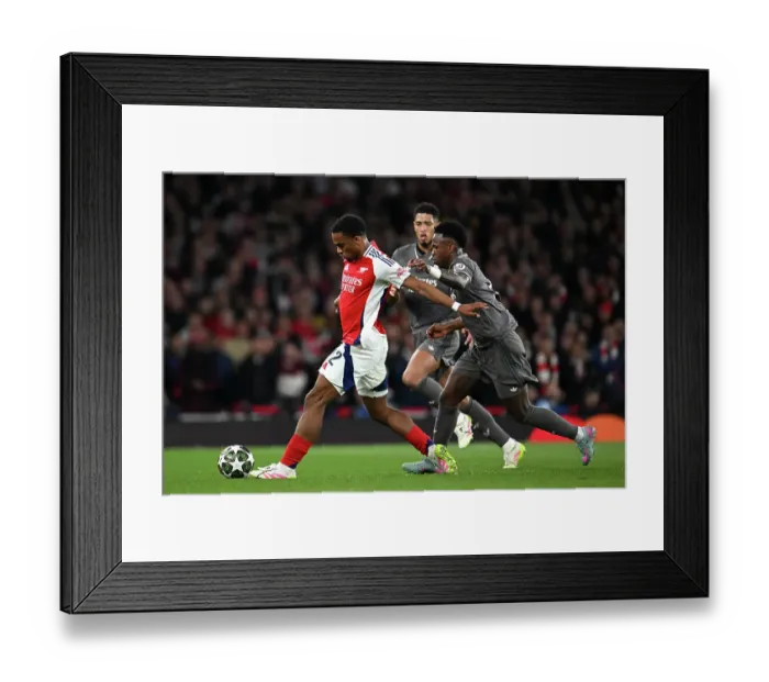 Framed Print : Arsenal FC v Real Madrid C.F. - UEFA Champions League 2024 / 25 Quarter Final First Leg