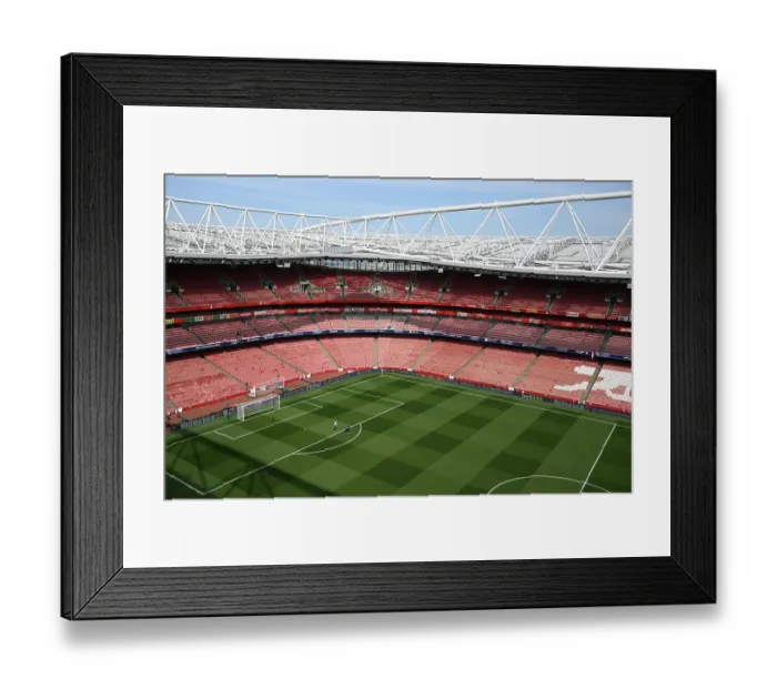 Framed Print : Arsenal FC v Real Madrid C.F. - UEFA Champions League 2024 / 25 Quarter Final First Leg