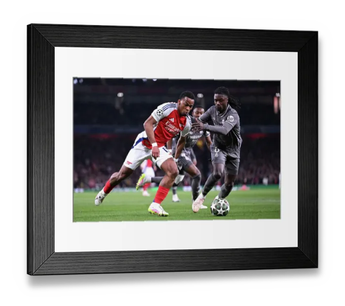 Framed Print : Arsenal FC v Real Madrid C.F. - UEFA Champions League 2024 / 25 Quarter Final First Leg