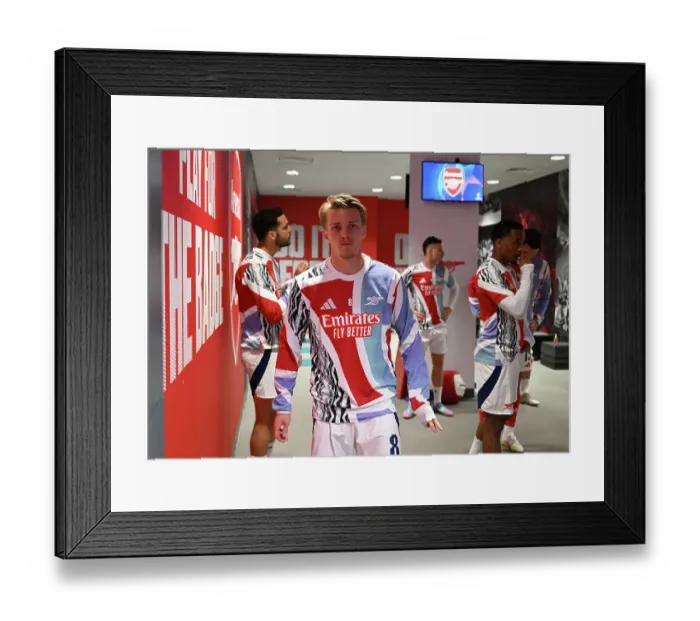 Framed Print : Arsenal FC v Real Madrid C.F. - UEFA Champions League 2024 / 25 Quarter Final First Leg Framed Print : Arsenal FC v Real Madrid C.F. - UEFA Champions League 2024 / 25 Quarter Final First Leg