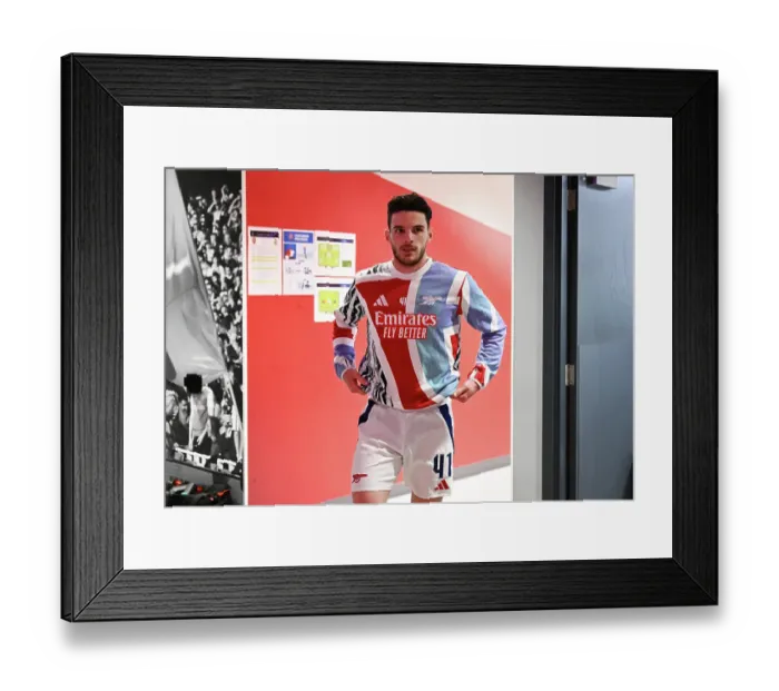 Framed Print : Arsenal FC v Real Madrid C.F. - UEFA Champions League 2024 / 25 Quarter Final First Leg