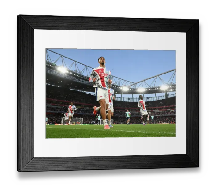 Framed Print : Arsenal FC v Real Madrid C.F. - UEFA Champions League 2024 / 25 Quarter Final First Leg Framed Print : Arsenal FC v Real Madrid C.F. - UEFA Champions League 2024 / 25 Quarter Final First Leg
