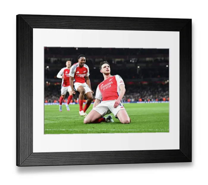 Framed Print : Arsenal FC v Real Madrid C.F. - UEFA Champions League 2024 / 25 Quarter Final First Leg