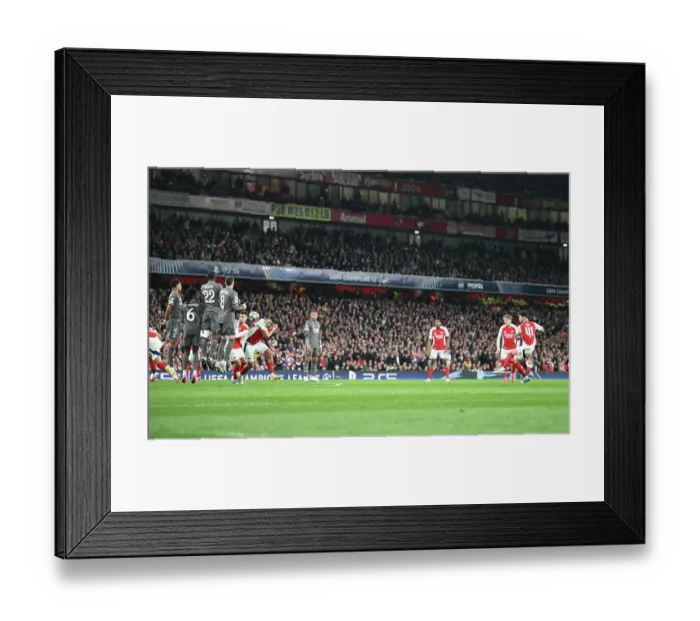 Framed Print : Arsenal FC v Real Madrid C.F. - UEFA Champions League 2024 / 25 Quarter Final First Leg