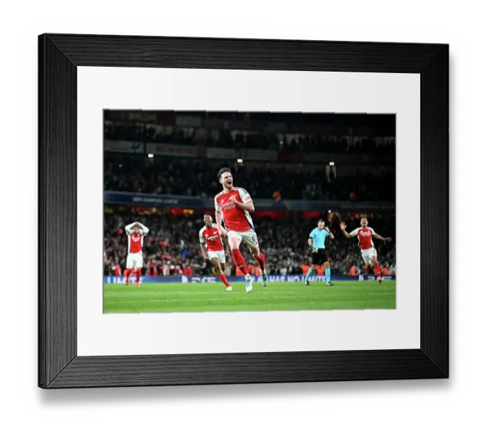 Framed Print : Arsenal FC v Real Madrid C.F. - UEFA Champions League 2024 / 25 Quarter Final First Leg Framed Print : Arsenal FC v Real Madrid C.F. - UEFA Champions League 2024 / 25 Quarter Final First Leg