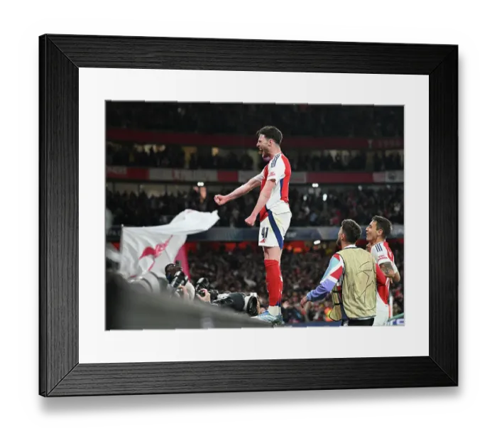 Framed Print : Arsenal FC v Real Madrid C.F. - UEFA Champions League 2024 / 25 Quarter Final First Leg