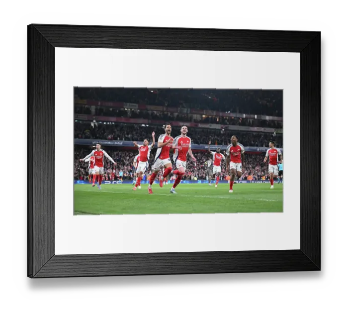 Framed Print : Arsenal FC v Real Madrid C.F. - UEFA Champions League 2024 / 25 Quarter Final First Leg Framed Print : Arsenal FC v Real Madrid C.F. - UEFA Champions League 2024 / 25 Quarter Final First Leg