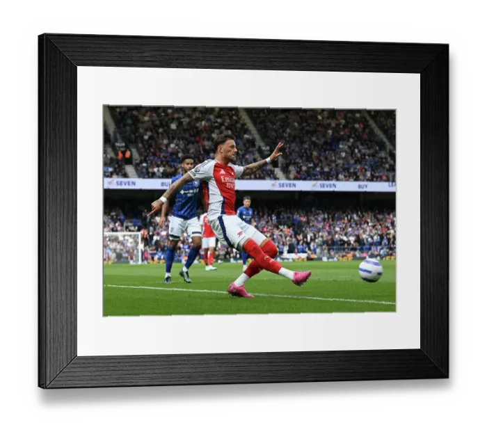 Framed Print : Ipswich Town FC v Arsenal FC - Premier League